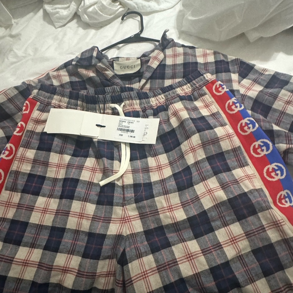 Shirt 1 time wear shorts new